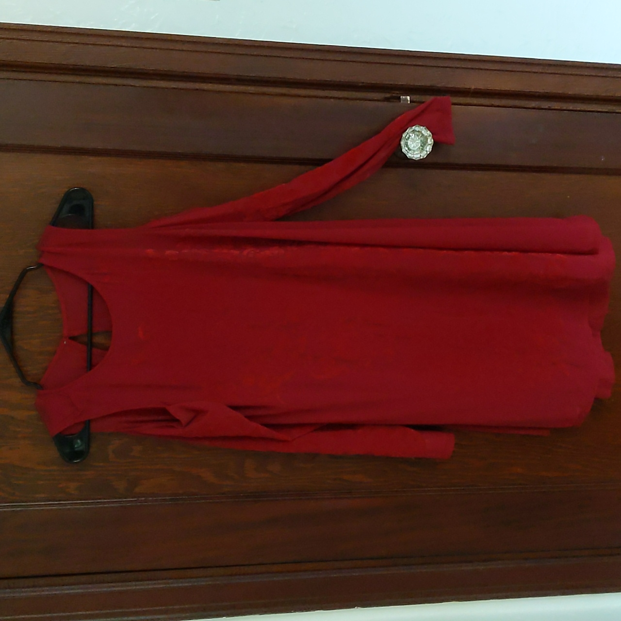 New With Tags Abercrombie & Fitch Red Velvet Print Cold Shoulder Dress Size Med